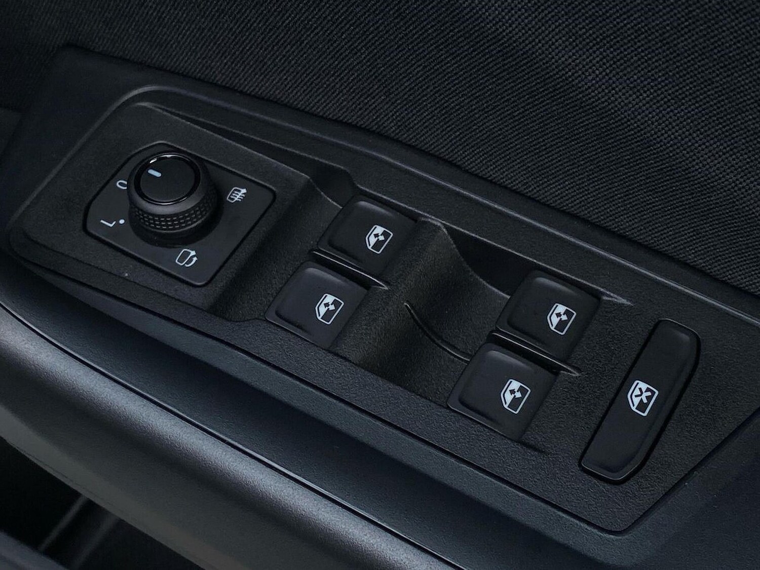 Used Volkswagen T-Roc 2025 for sale - 76237006: Photo 21