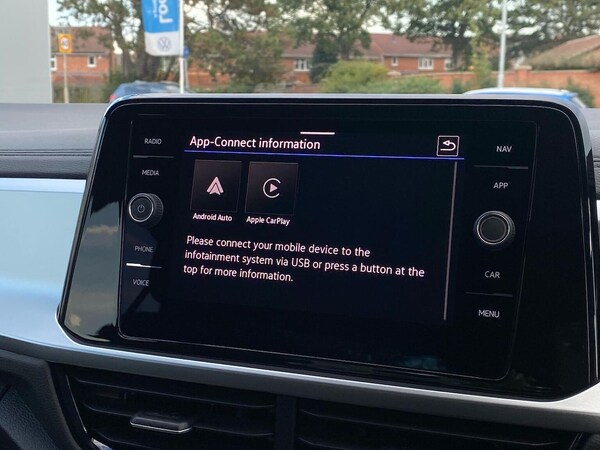 Used Volkswagen T-Roc 2025 for sale - 76237006: Photo 21