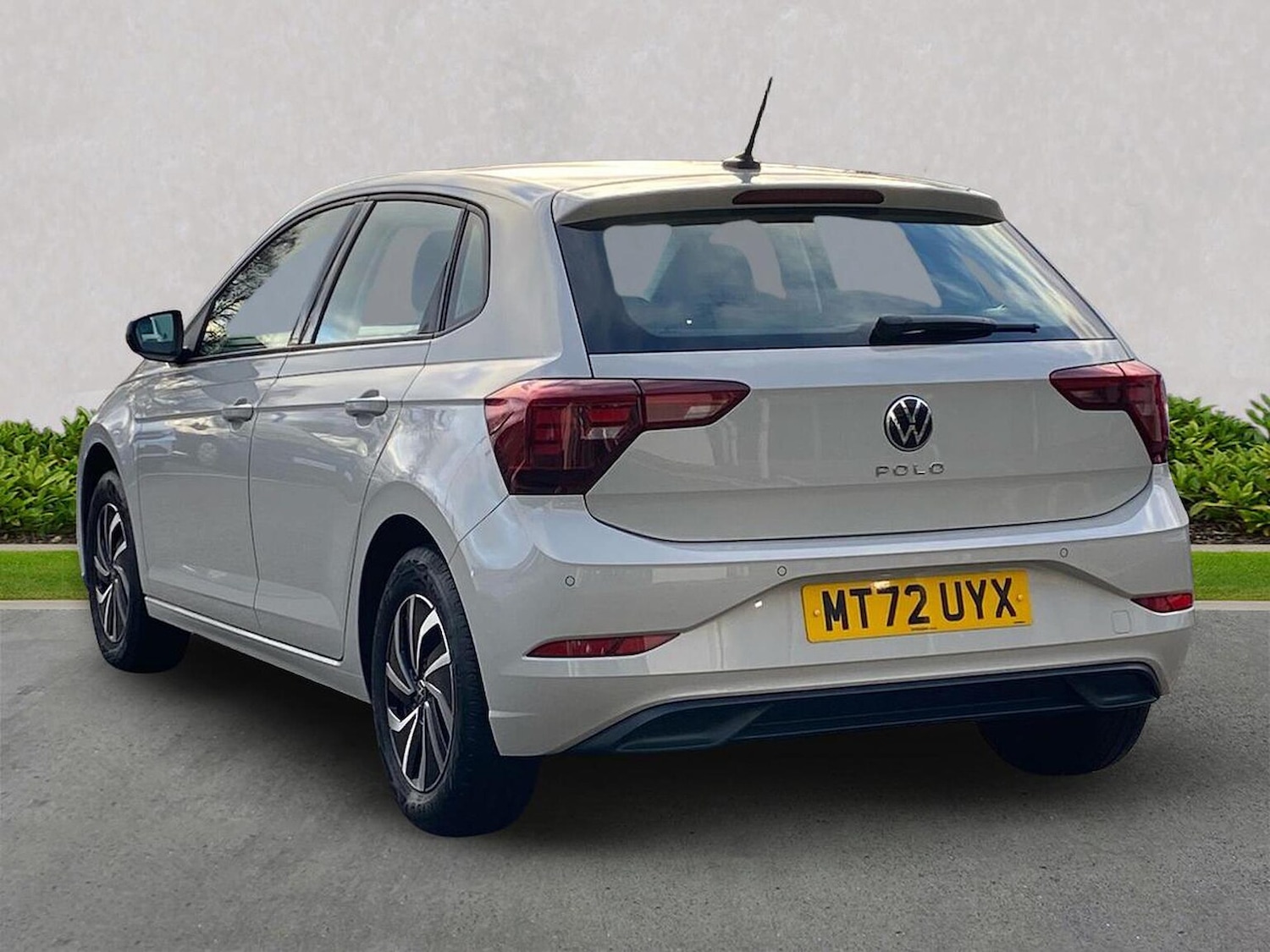 Used Volkswagen Polo 2022 for sale - 77078027: Photo 2