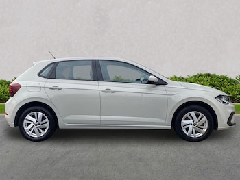 Used Volkswagen Polo 2022 for sale - 76422298: Photo