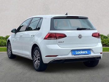 Used Volkswagen Golf 2018 for sale - 79121130: Photo