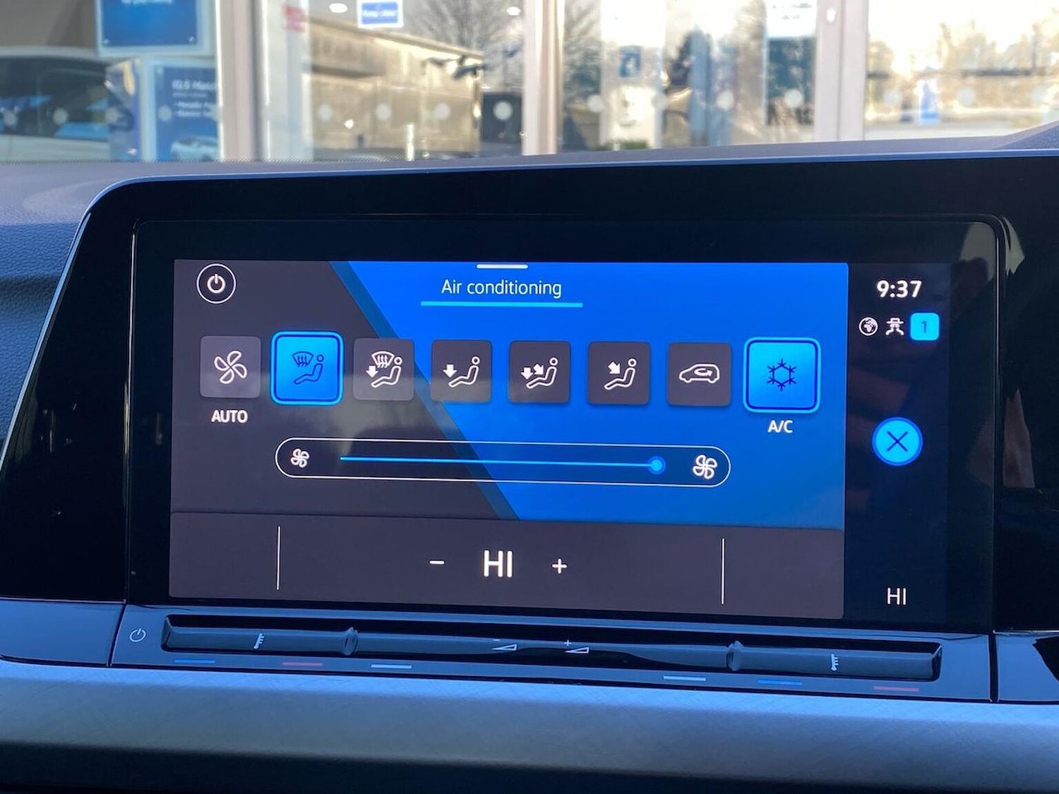 Used Volkswagen Golf 2024 for sale - 76931621: Photo 10