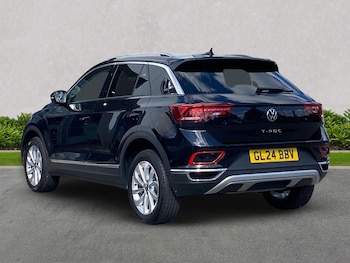 Used Volkswagen T-Roc 2024 for sale - 75906749: Photo