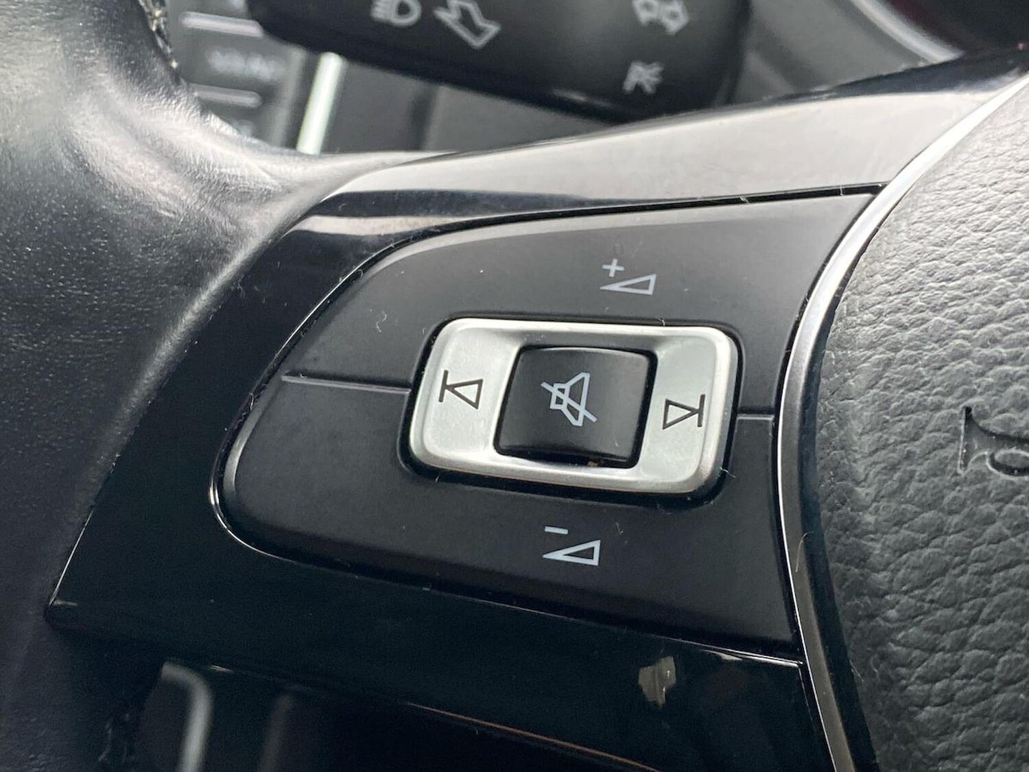 Used Volkswagen Polo 2015 for sale - 76628202: Photo 22