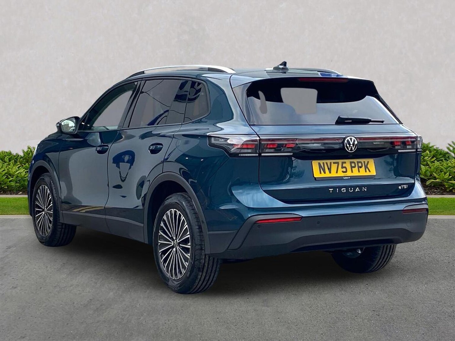 Used Volkswagen Tiguan 2026 for sale - 78195594: Photo 2