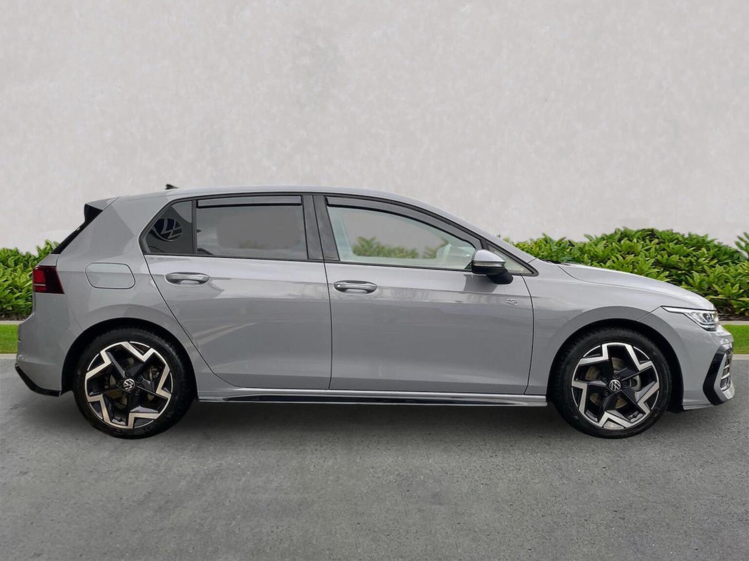 Used Volkswagen Golf 2025 for sale - 76666185: Photo 3