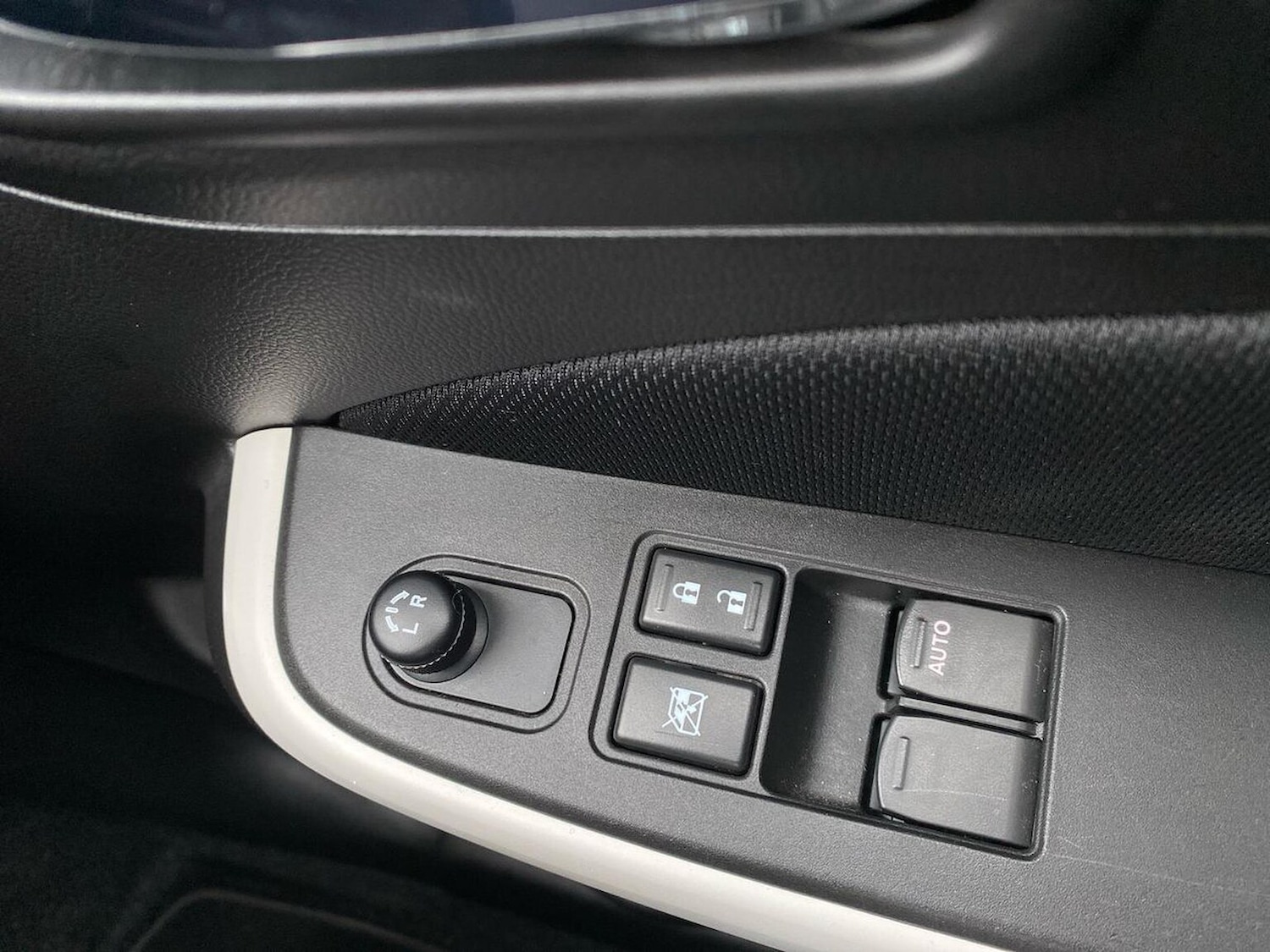 Used Suzuki Swift 2019 for sale - 77916145: Photo 15