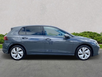 Used Volkswagen Golf 2024 for sale - 75498215: Photo