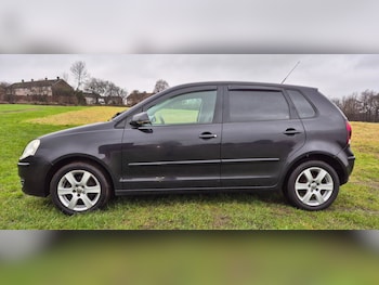 Used Volkswagen Polo 2009 for sale - 77508767: Photo