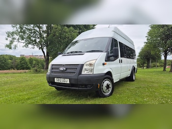 2012 (12) - High Roof 17 Seater TDCi 135ps