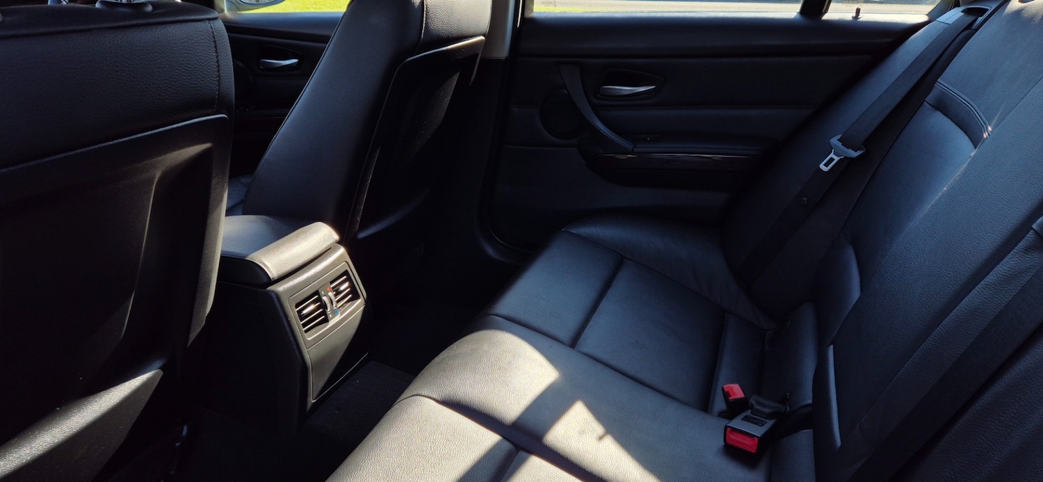 Used BMW 3 Series 2010 for sale - 76918226: Photo 13