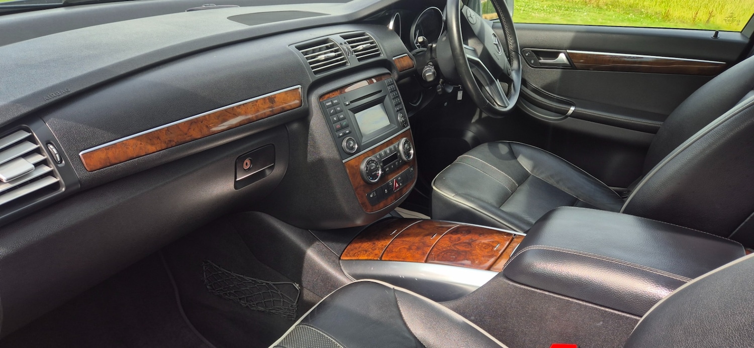 Used Mercedes-Benz R Class 2016 for sale - 77001960: Photo 13