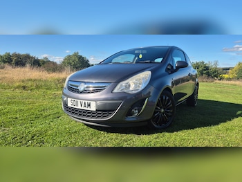 Vauxhall - Corsa