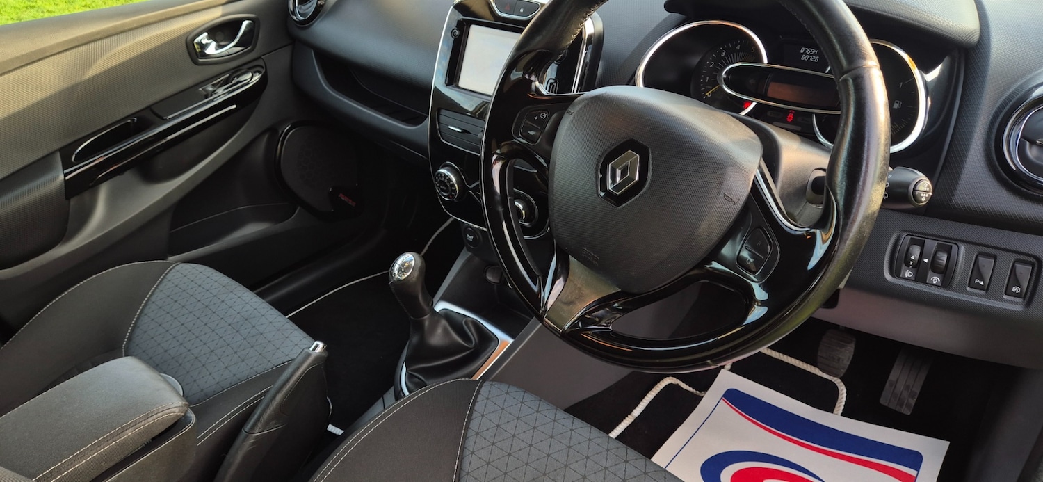 Used Renault Clio 2014 for sale - 76511144: Photo 11