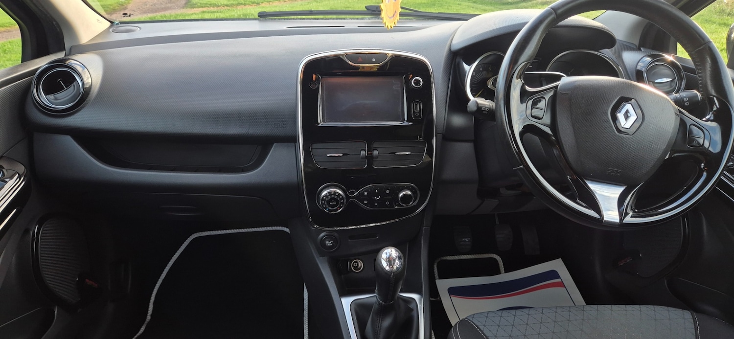 Used Renault Clio 2014 for sale - 76511144: Photo 12