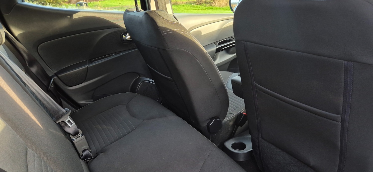 Used Renault Clio 2014 for sale - 76511144: Photo 14