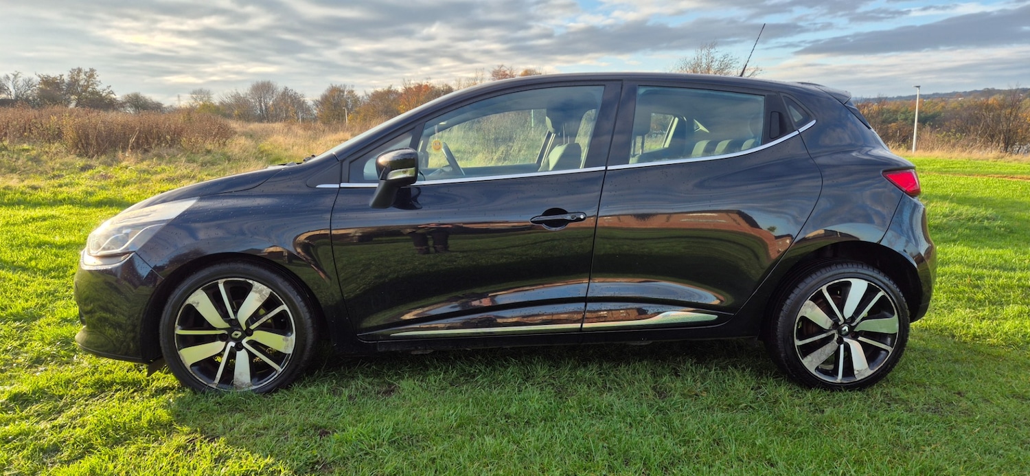 Used Renault Clio 2014 for sale - 76511144: Photo 2