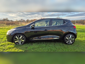 Used Renault Clio 2014 for sale - 76511144: Photo