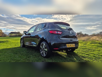 Used Renault Clio 2014 for sale - 76511144: Photo