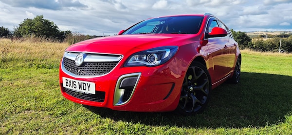 Used Vauxhall Insignia 2016 for sale - 76218708: Photo 1