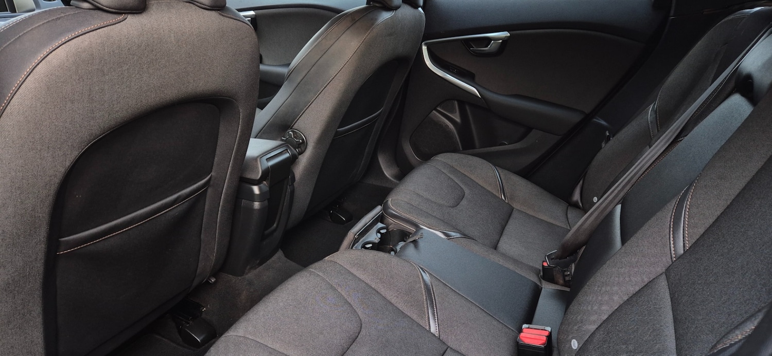 Used Volvo V40 2013 for sale - 76763287: Photo 14