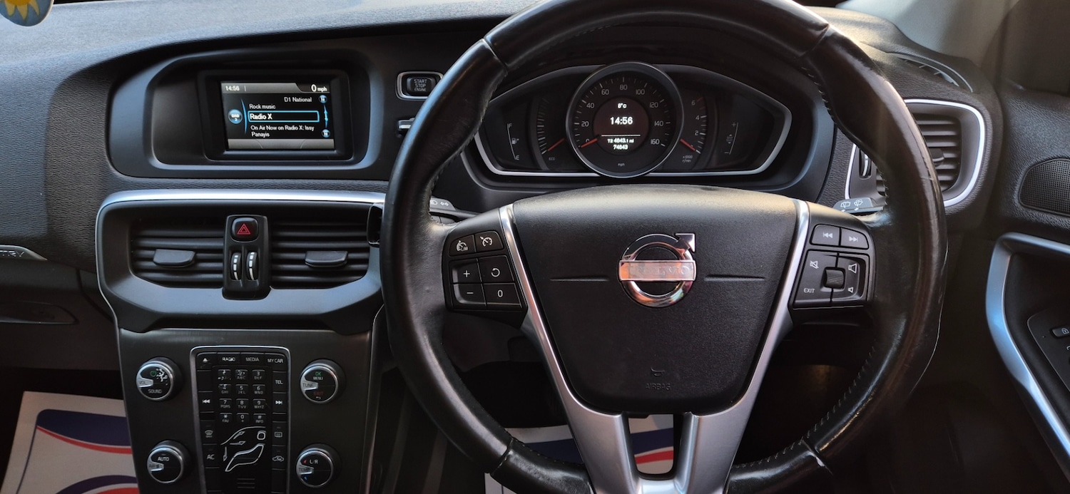 Used Volvo V40 2013 for sale - 76763287: Photo 16