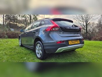Used Volvo V40 2013 for sale - 76763287: Photo