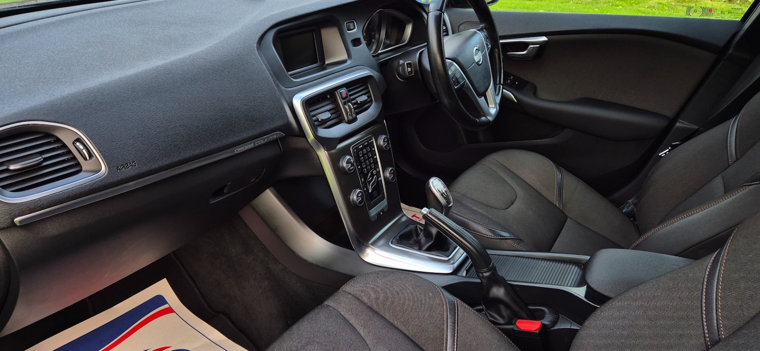 Used Volvo V40 2013 for sale - 77159983: Photo 12