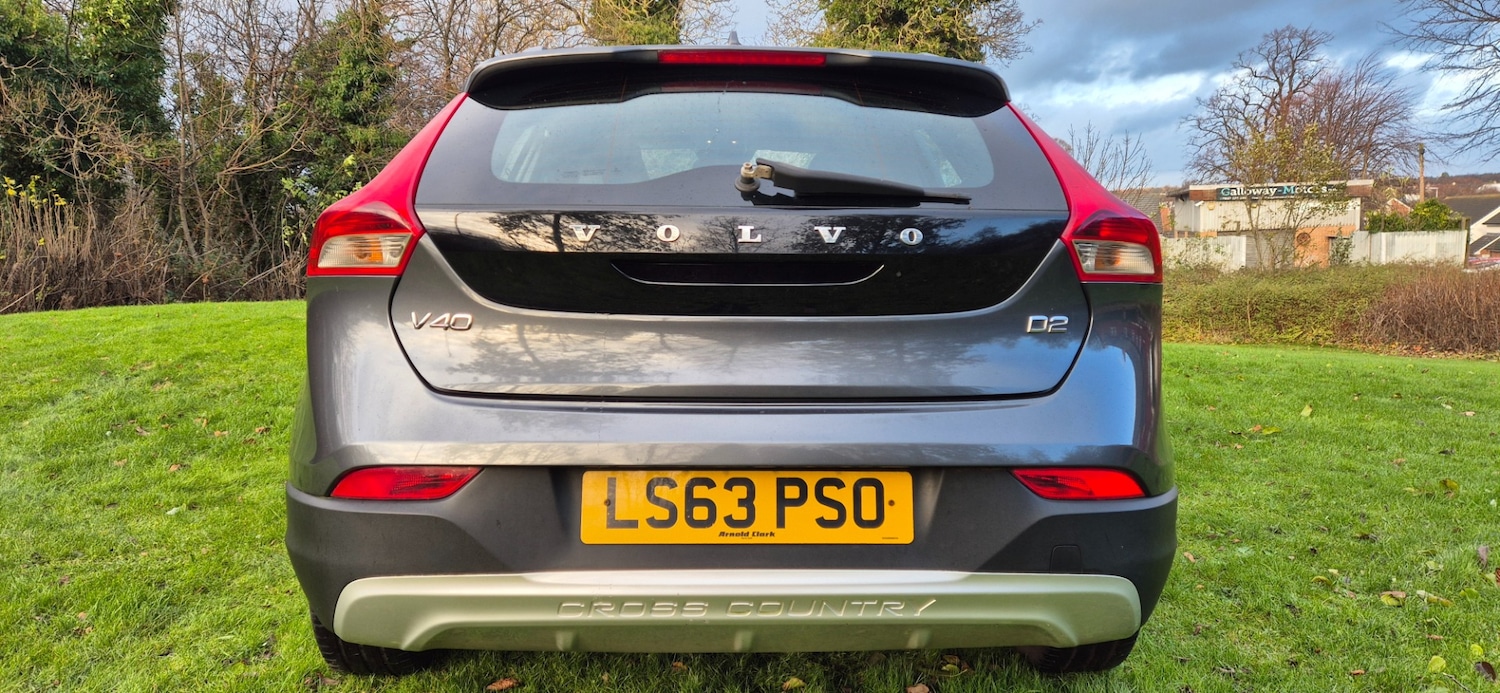 Used Volvo V40 2013 for sale - 77159983: Photo 8