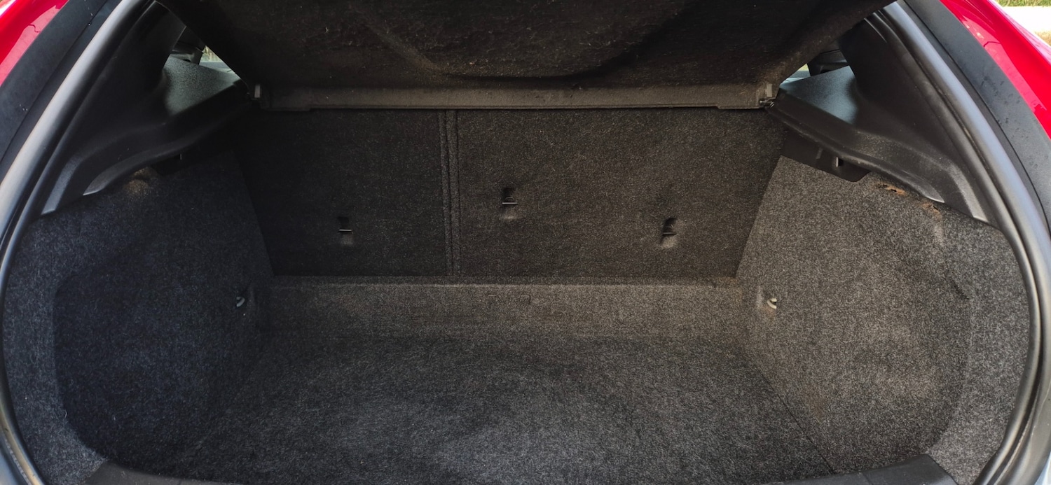 Used Volvo V40 2013 for sale - 77159983: Photo 9