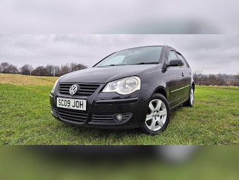 Used Volkswagen Polo 2009 for sale - 77675633: Photo