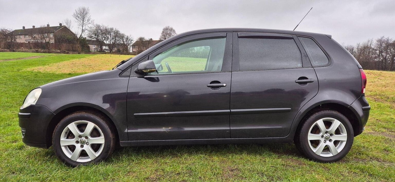 Used Volkswagen Polo 2009 for sale - 77675633: Photo 2