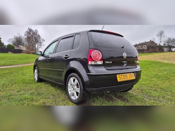 Used Volkswagen Polo 2009 for sale - 77675633: Photo