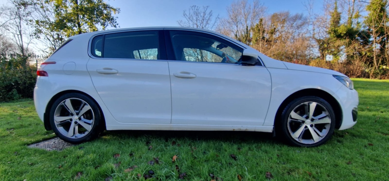 Used Peugeot 308 2014 for sale - 76918203: Photo 6