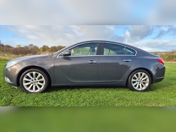 Used Vauxhall Insignia 2013 for sale - 77159624: Photo
