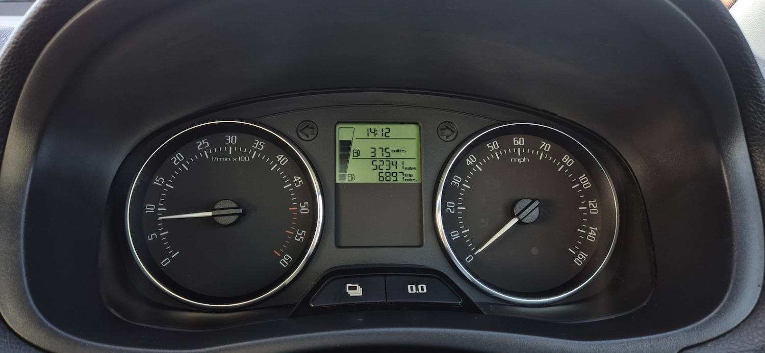 Used Skoda Roomster 2012 for sale - 76511180: Photo 17