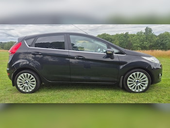 Used Ford Fiesta 2010 for sale - 75651918: Photo
