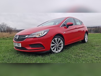 2017 (17) - 1.6 CDTi 16V 136 Design 5dr