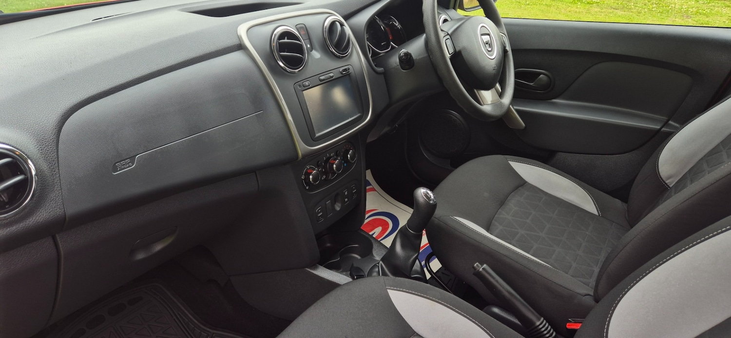 Used Dacia Sandero Stepway 2016 for sale - 76064451: Photo 13