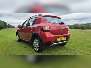Used Dacia Sandero Stepway 2016 for sale - 76064451: Photo 3