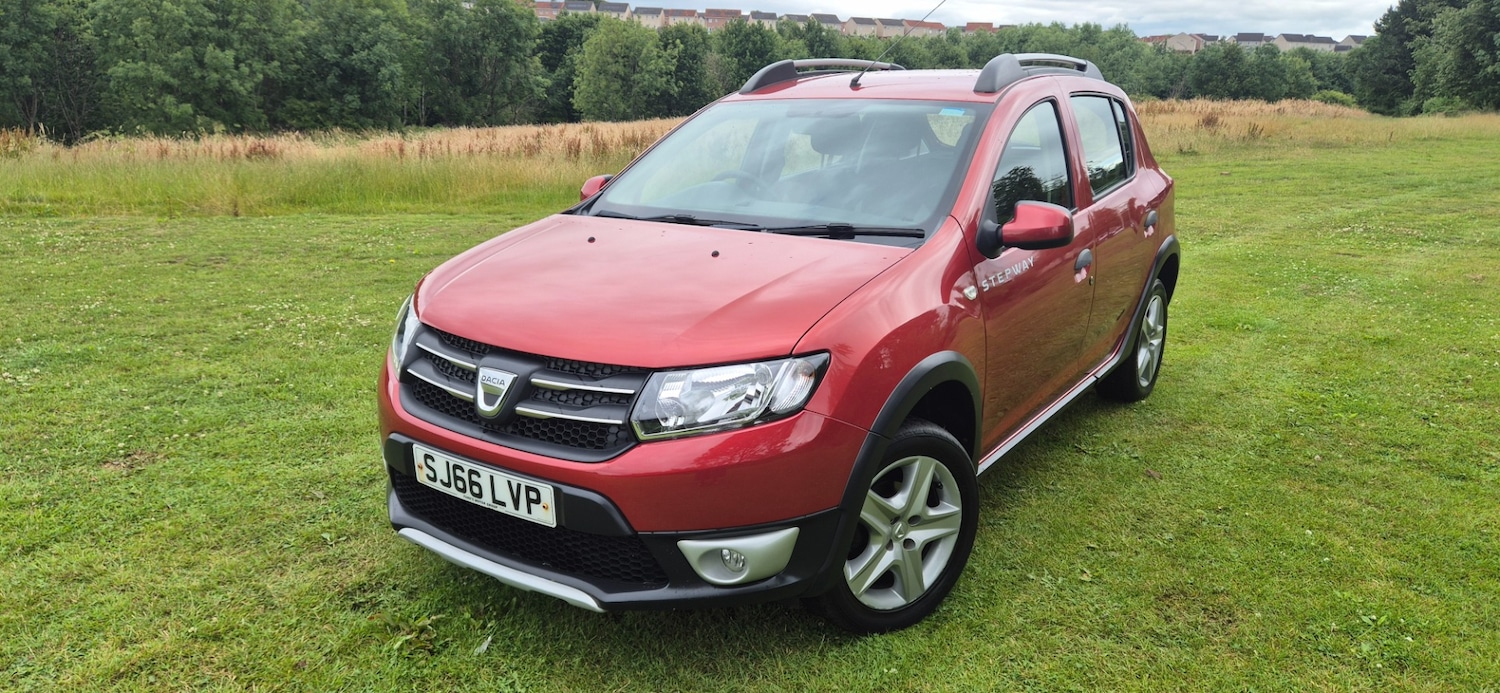Used Dacia Sandero Stepway 2016 for sale - 76064451: Photo 4