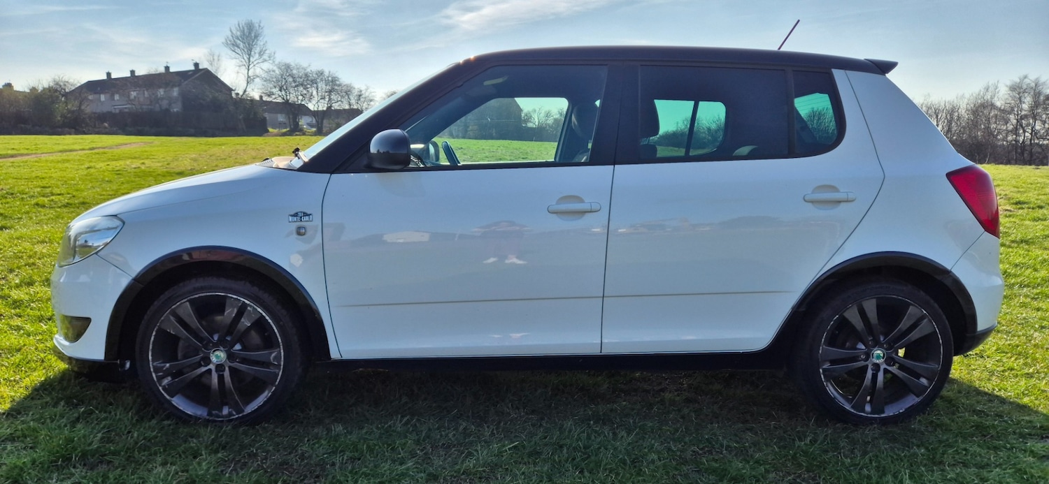 Used Skoda Fabia 2012 for sale - 77973573: Photo 2