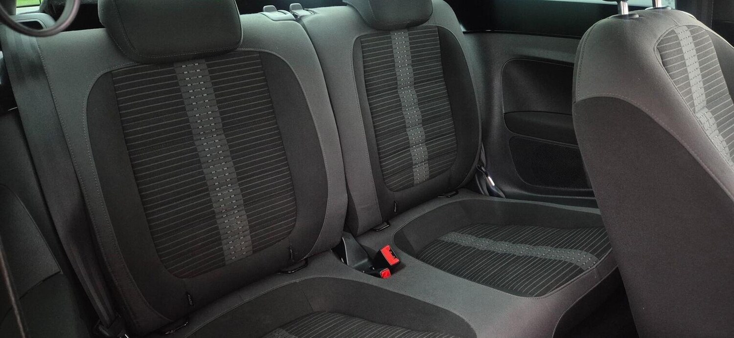 Used Volkswagen Beetle 2013 for sale - 77675517: Photo 14