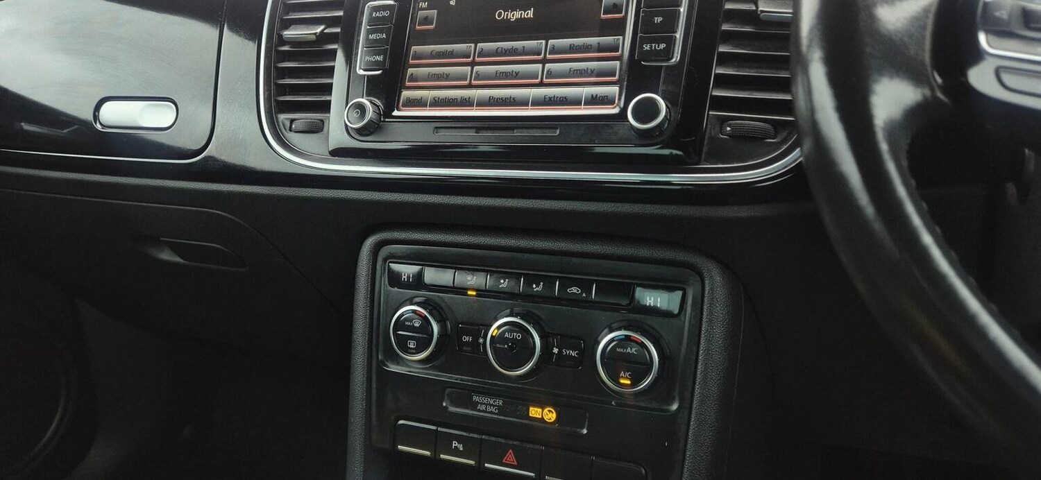 Used Volkswagen Beetle 2013 for sale - 77675517: Photo 16