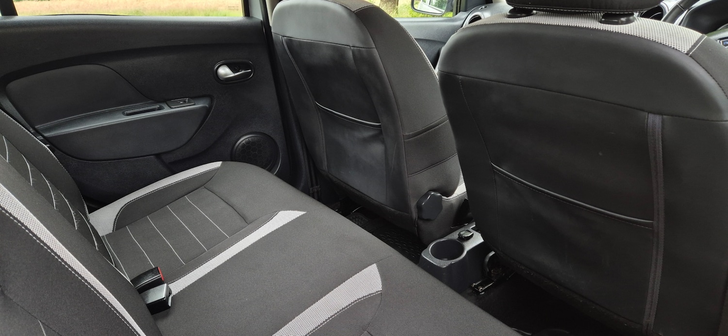 Used Dacia Sandero Stepway 2017 for sale - 76064473: Photo 14