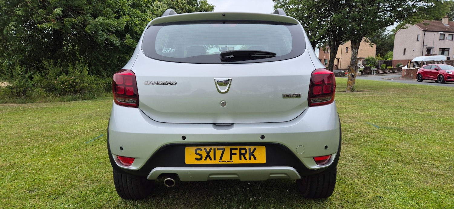 Used Dacia Sandero Stepway 2017 for sale - 76064473: Photo 9