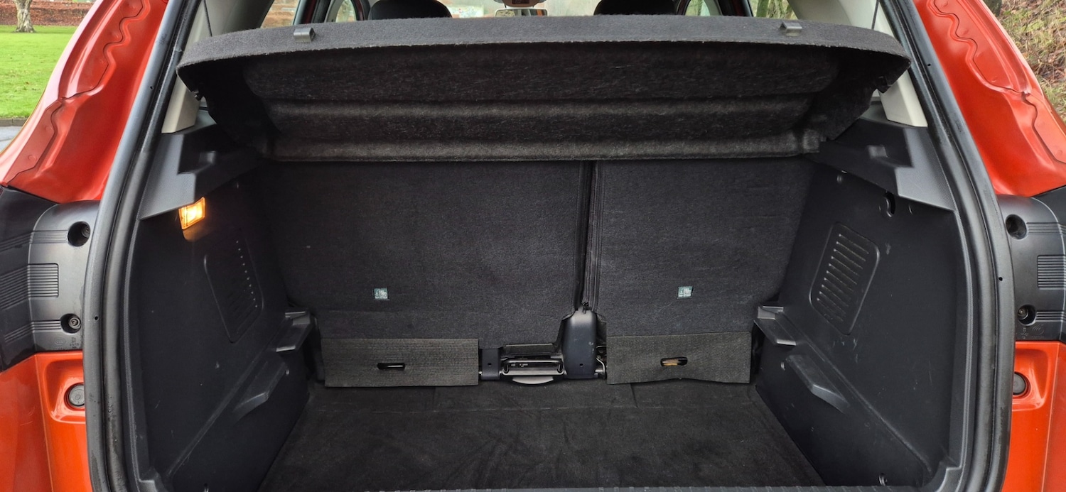 Used Renault Captur 2015 for sale - 77285525: Photo 10