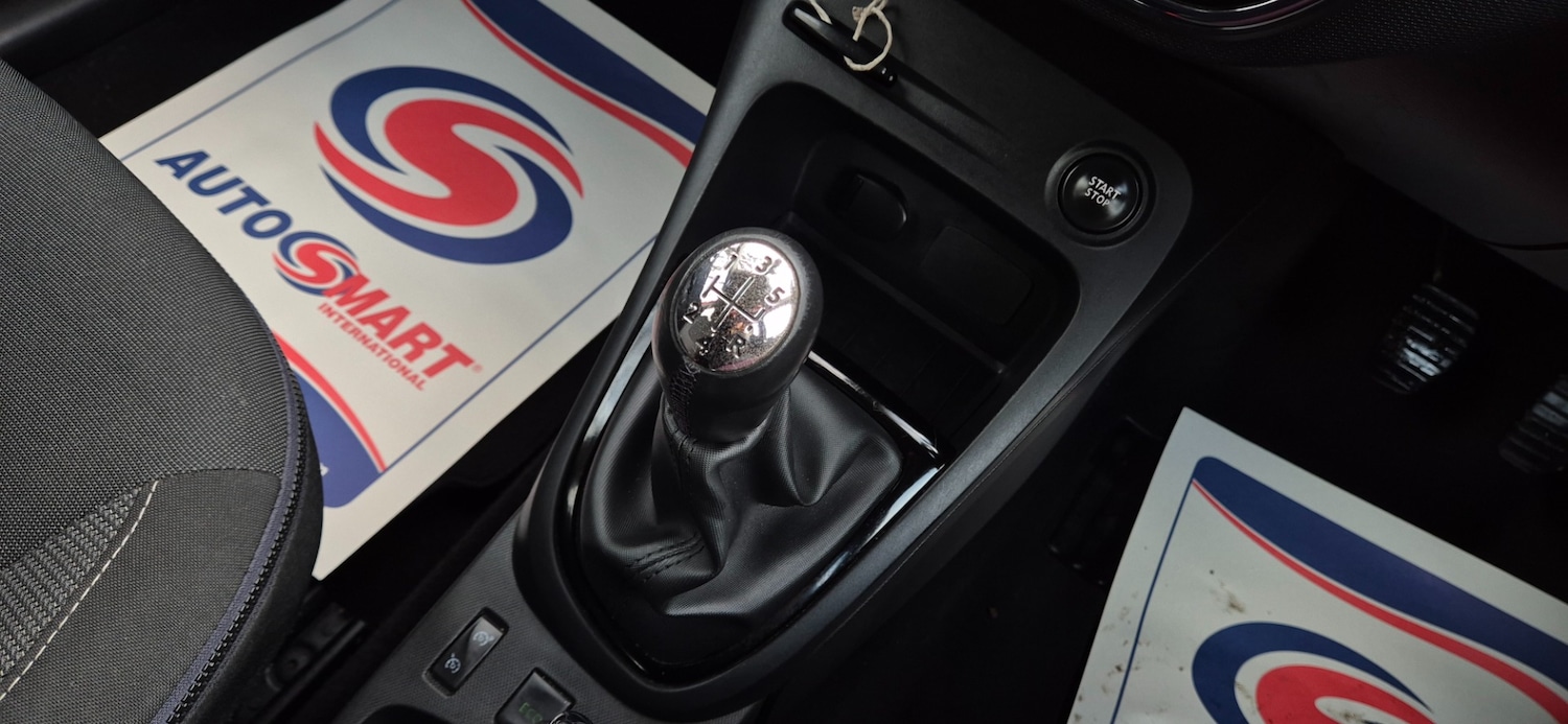 Used Renault Captur 2015 for sale - 77285525: Photo 16