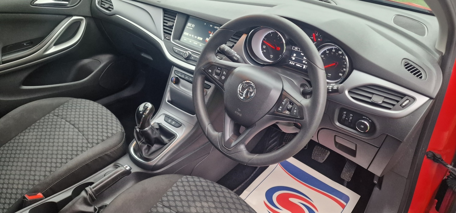 Used Vauxhall Astra 2017 for sale - 76918710: Photo 10