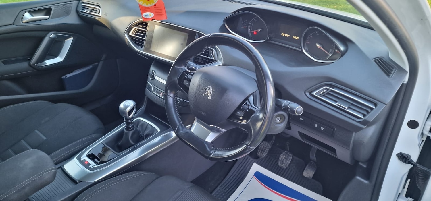 Used Peugeot 308 2014 for sale - 76670904: Photo 12